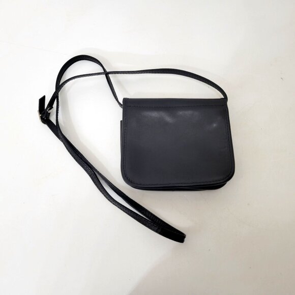Italian Black Leather Crossbody Purse With Adjustable Strap & Silver Buckle Clos - Picture 4 of 5